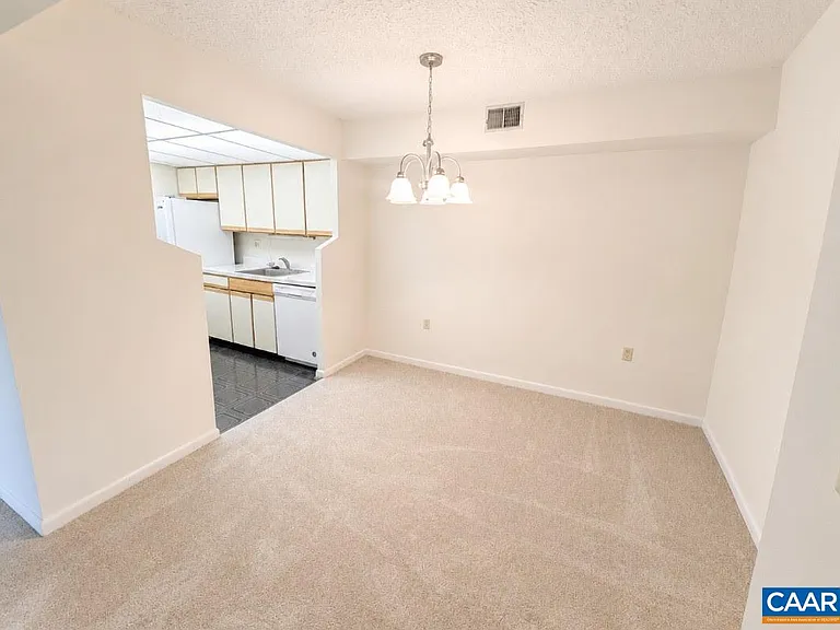 122 Turtle Creek Rd #2 — Photo 4