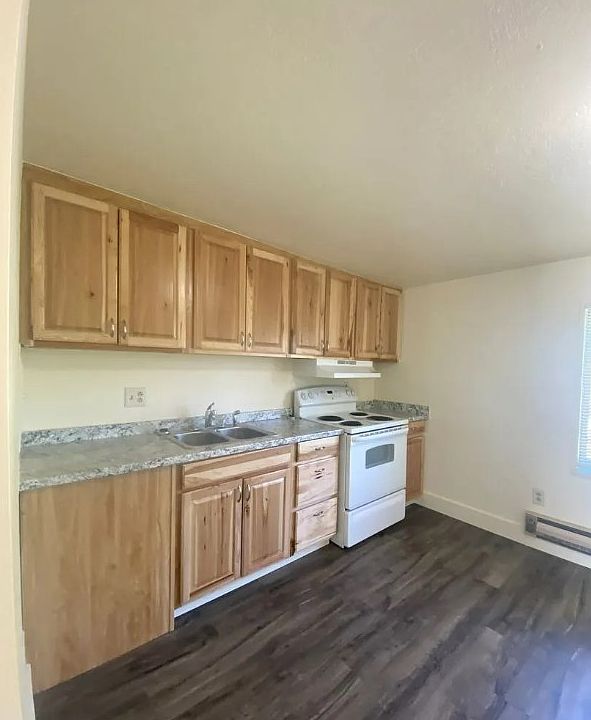 2nd image of 1904 S 4th Ave #4