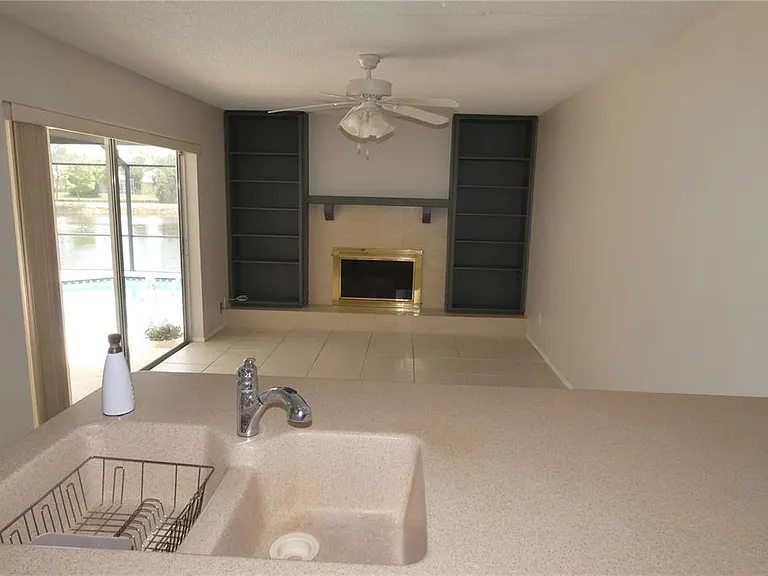 525 Moreno Cir NE — Photo 10