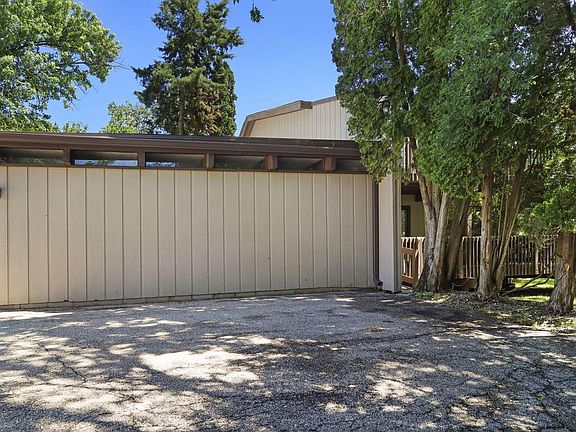 4th image of 880 Windsor DRIVE #J3