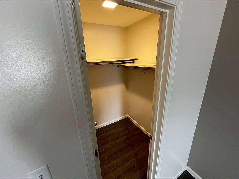 101 Surrey Ct 1 101 Surrey Ct Monticello IL Zillow