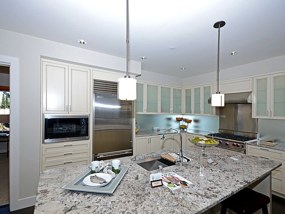 5th image of 9525 Semiahmoo Pkwy #A106