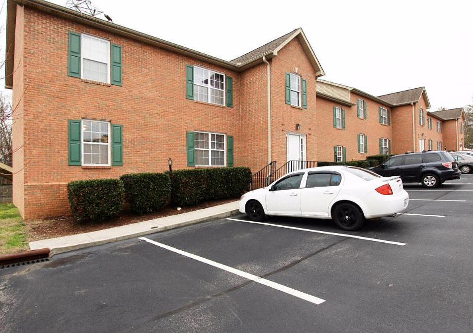 1st image of 4842 Poplar Crest Way