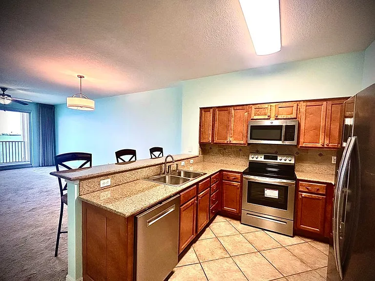 2400 Grandiflora Blvd #606 — Photo 23