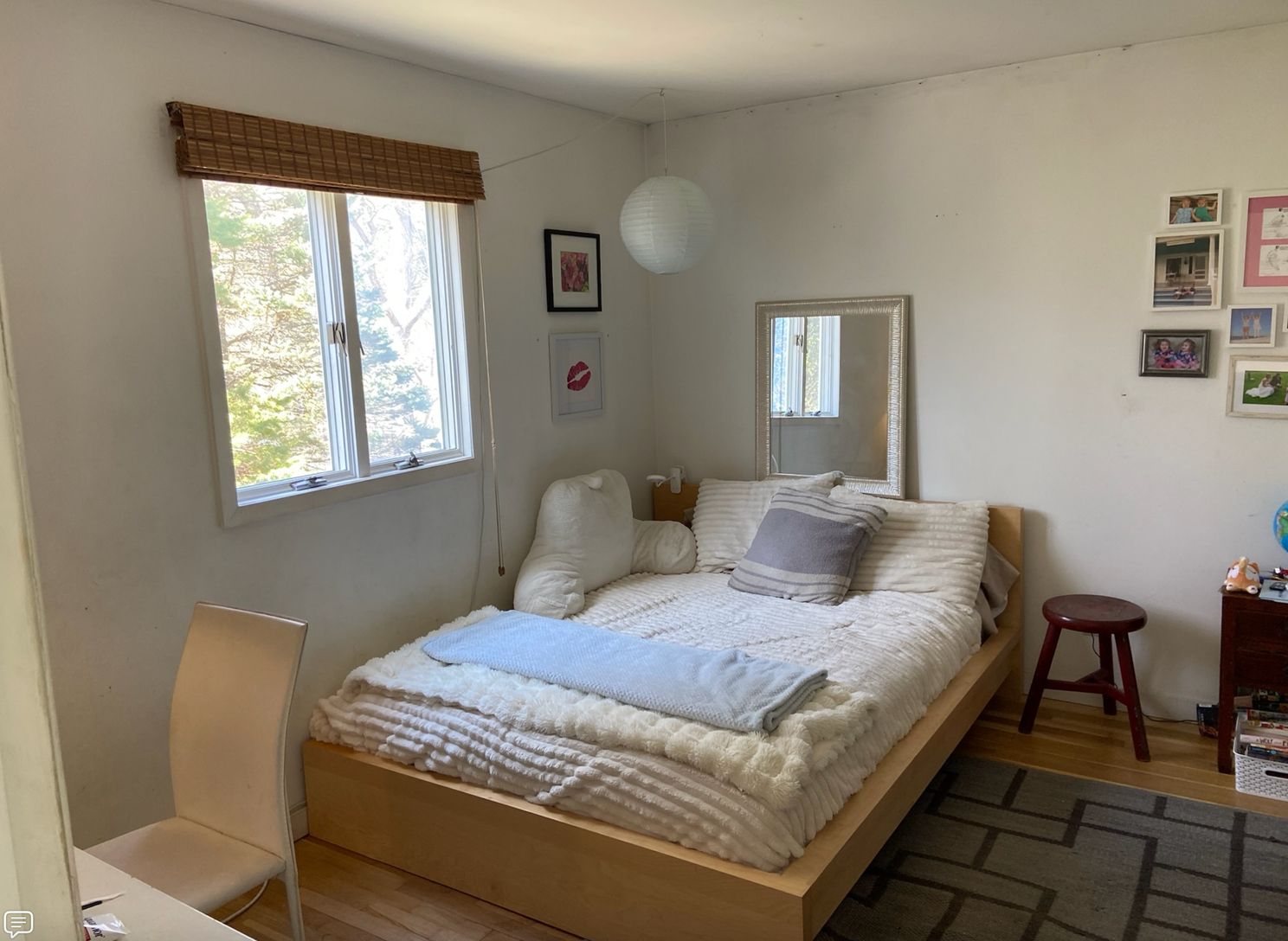  Bedroom with queen-size bed. 