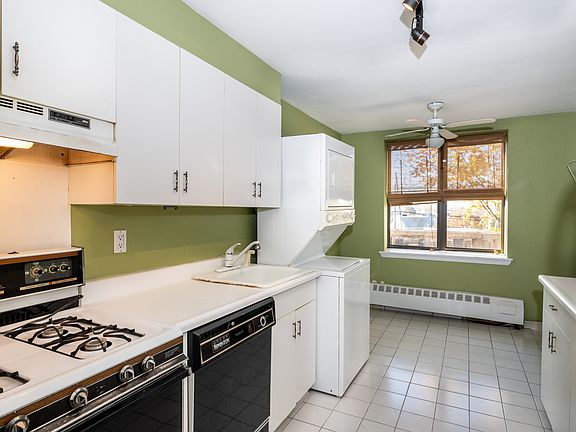37 Summit Avenue