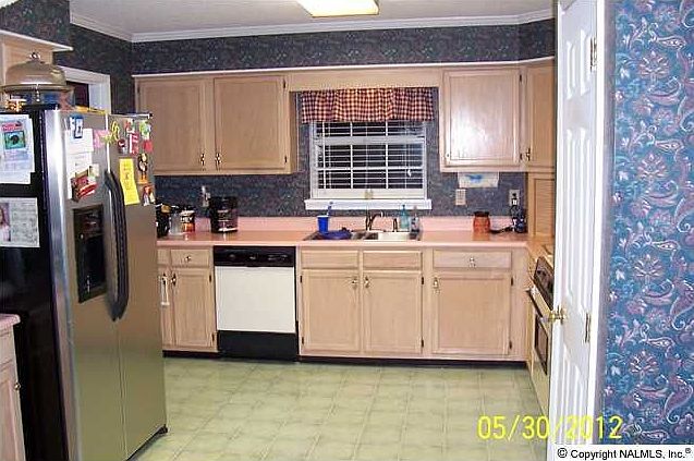 2nd image of 67 Ashley St