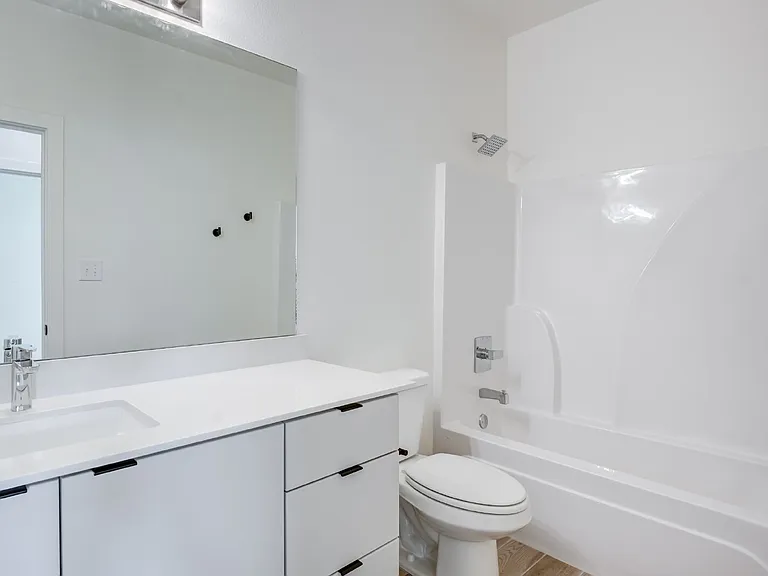 310 Homestead Ave #2 — Photo 21