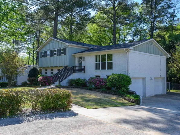 3260 Wisteria Dr, Birmingham, AL 35216