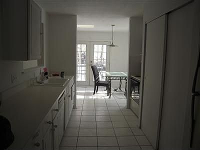 3rd image of 7571 Tanglewood Ln