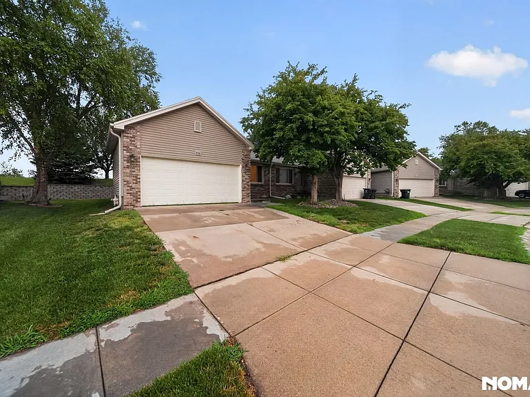 908 Newport Blvd — Photo 24