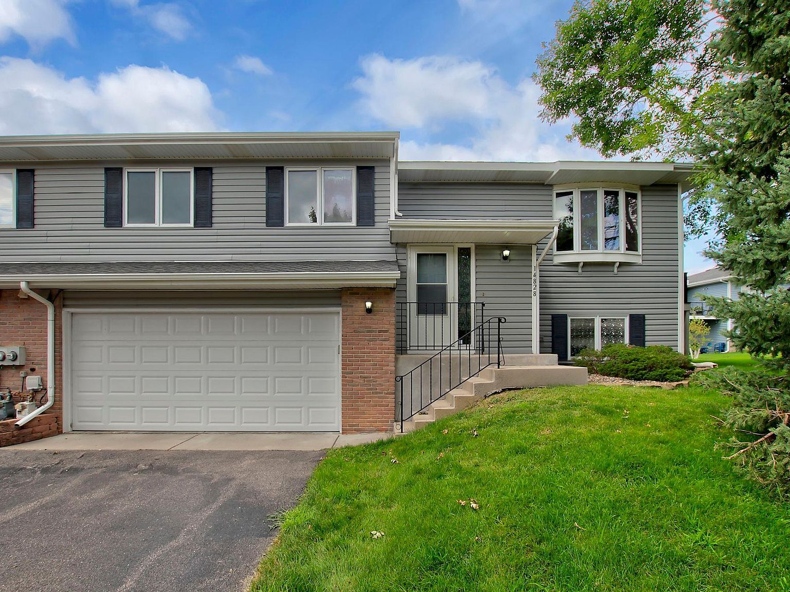 14828 Lower Endicott Way, Apple Valley, MN 55124 | Zillow