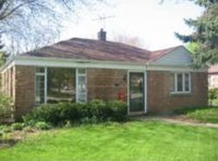 731 E Glendale Rd, Libertyville, IL 60048