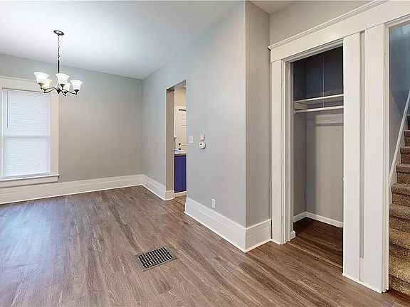 4th image of 815 Cascade St
