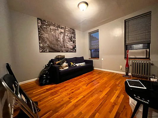 Rented by DGW N Y Realty Group LLC | media 8