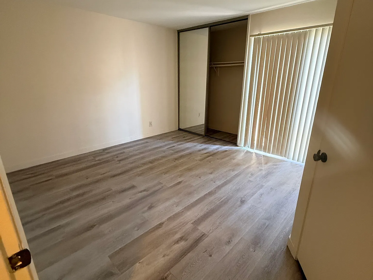 2 bed, 2.5 bath, 10 sqft, $2,800 — Photo 4