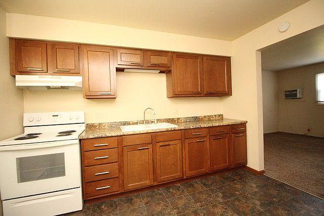 Big, clean, bright kitchen with lovely remodeled counters and cabinets!