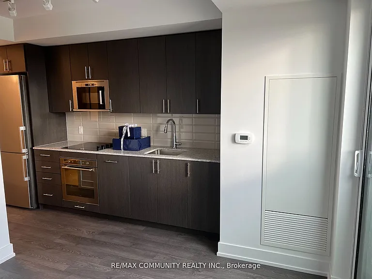 2550 Simcoe St N #903 — Photo 3