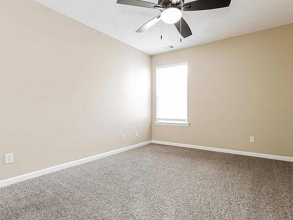 4th image of 4536 Dearborn St