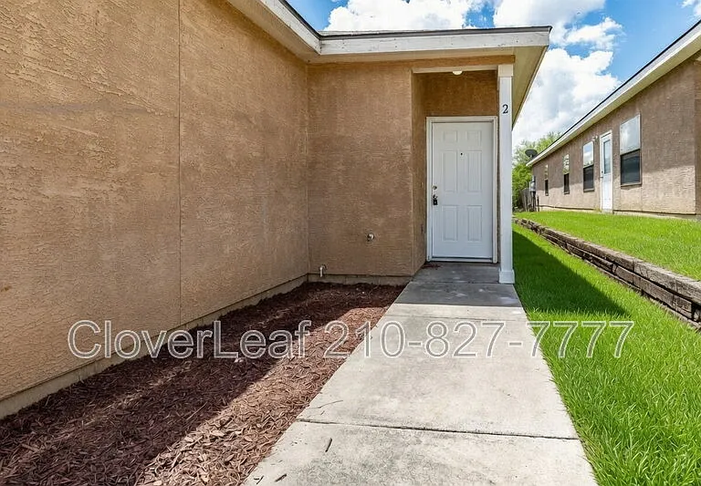 5718 Golf Hts #2 — Photo 4