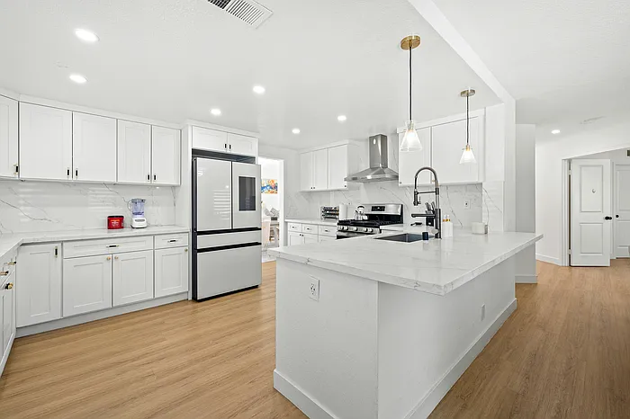 17447 Crestlake Ln — Photo 77