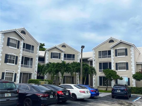 2881 N Oakland Forest Dr APT 208