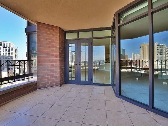 5th image of 500 W Harbor Dr Unit 1203