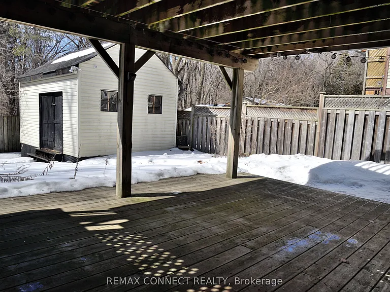 338 Homestead Ct — Photo 8