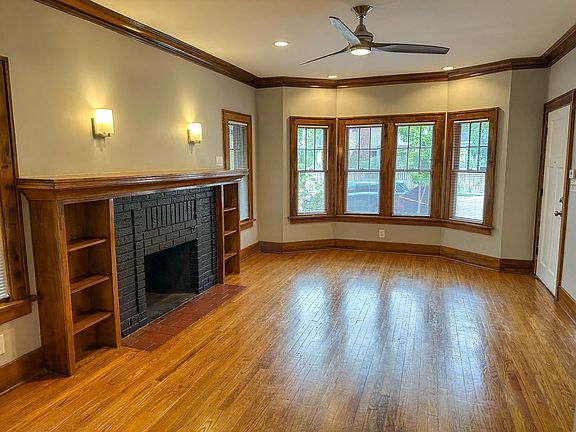 3rd image of 1344 Hall St SE #1