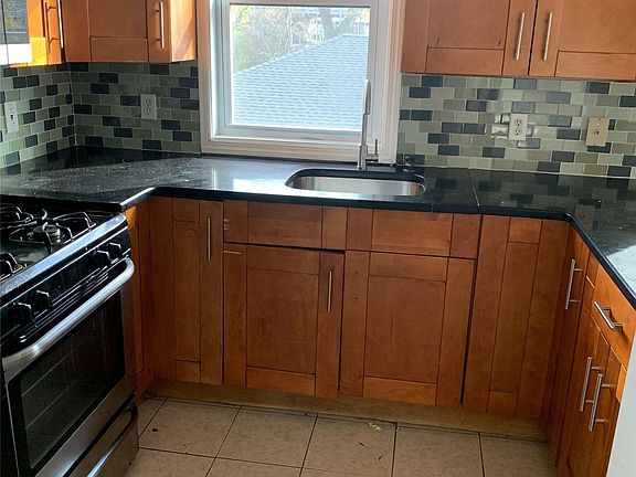 5th image of 87-81 257th St Floor 2