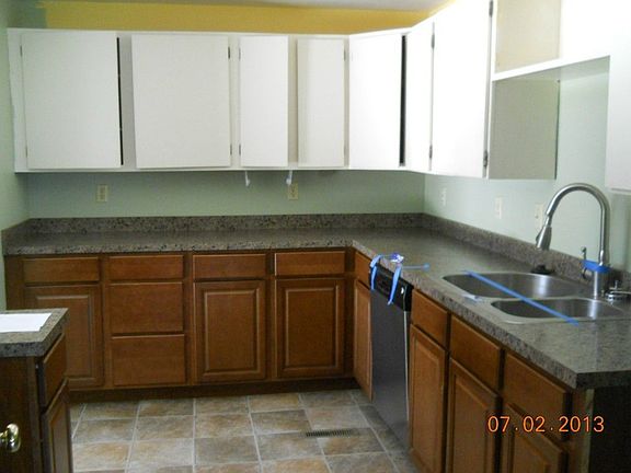 4th image of 526 Pamela Dr SE