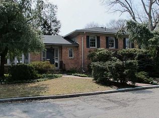 5 Linden Dr, Providence, RI 02906