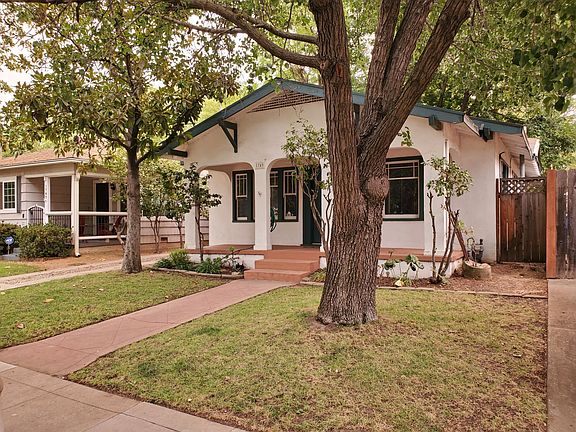 1749 40th Street - front porch