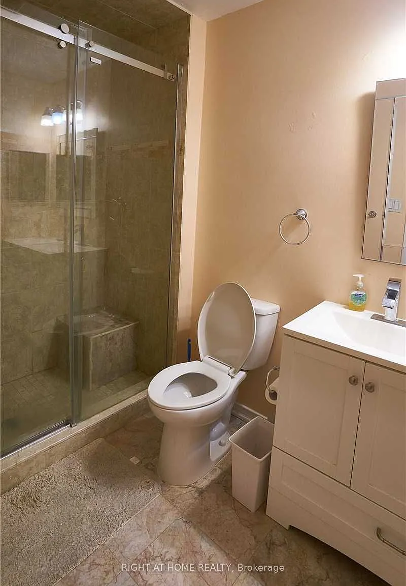 3 bed, $2,600 — Photo 2
