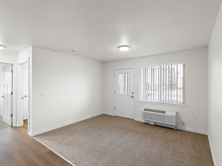 Norton Landing Apartments — Photo 30