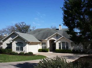 122 Hurst Creek Rd, Lakeway, TX 78734