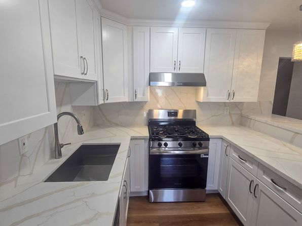 2245 E 6th St APT 204