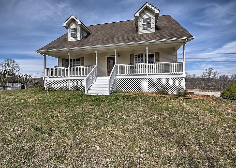 1st image of 26377 Beech Cir