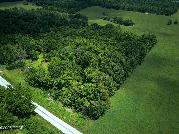 4th image of 17711 Quail Rd
