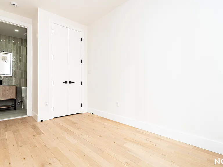 96 Moore St #2B — Photo 6