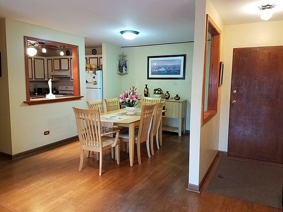 5th image of 731 E Fullerton Ave APT 204