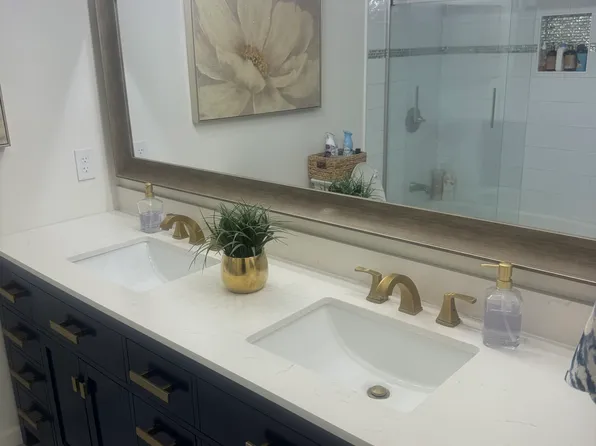 (undisclosed Address), Azusa, CA 91702