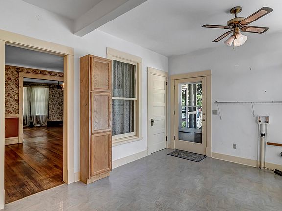4th image of 21 Cincinnati Ave