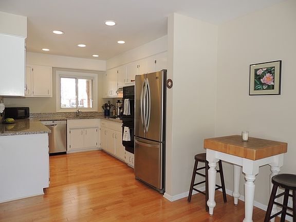 3rd image of 3138 Walden Ln