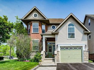 730 Keats Way, Waterloo, ON N2T2Y2