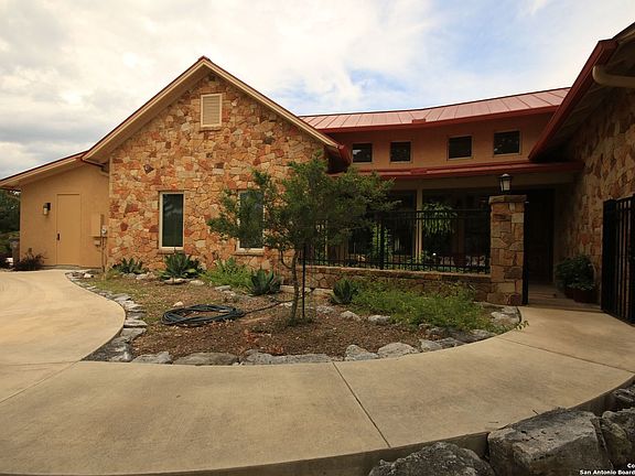 3rd image of 274 Cave Springs Dr W