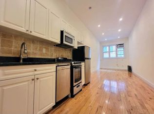 106 Charles St #1Q, New York, NY 10014