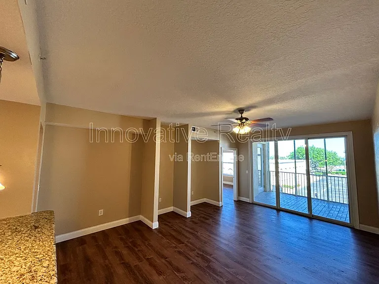 225 Seminole Blvd #212 — Photo 3