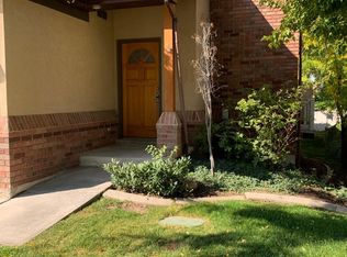 1625 N Pages Place Dr, Bountiful, UT 84010