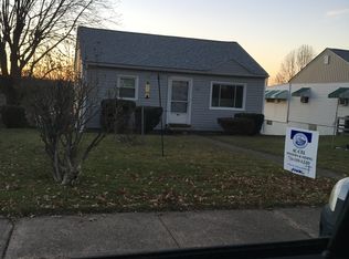 521 Greenridge Rd, Lower Burrell, PA 15068